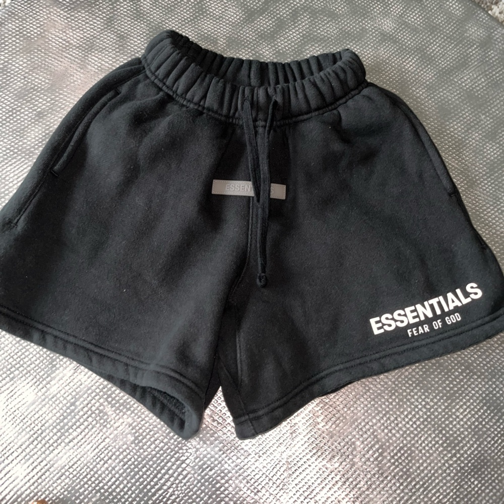 Essentials unisex shorts